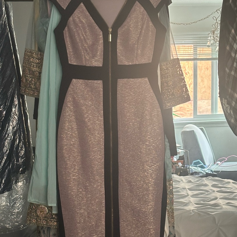 BRAND NEW NEVER WORN DESIGNER “JAX” Black and Rose Gold Cap Sleeve, mIdi Dress